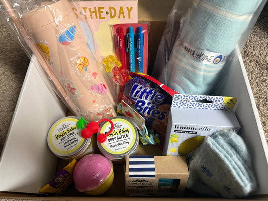 Summer Box with a Spicy Book